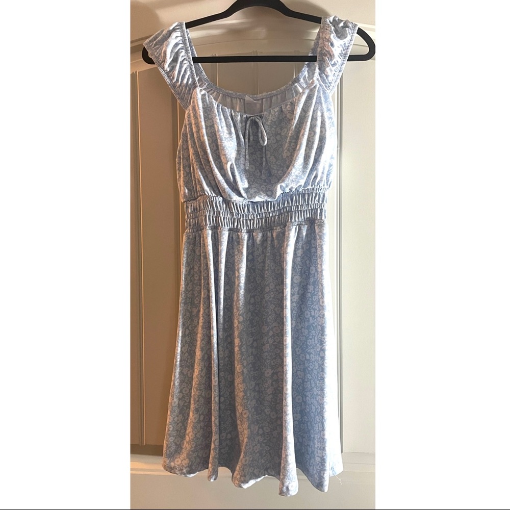 Sz Lg Light Blue & White Floral Sleeveless A-Line Dress 💙🤍